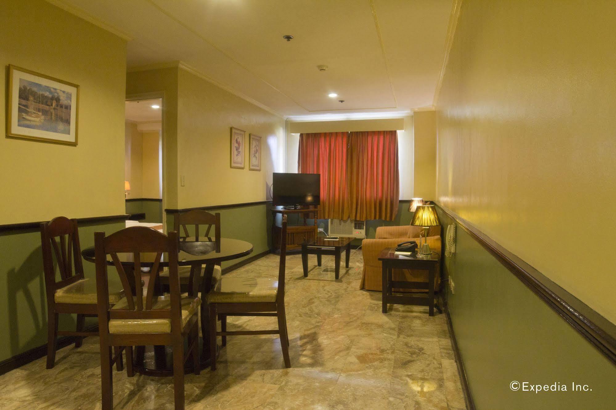 Fernandina 88 Suites Hotel Quezon City Kültér fotó